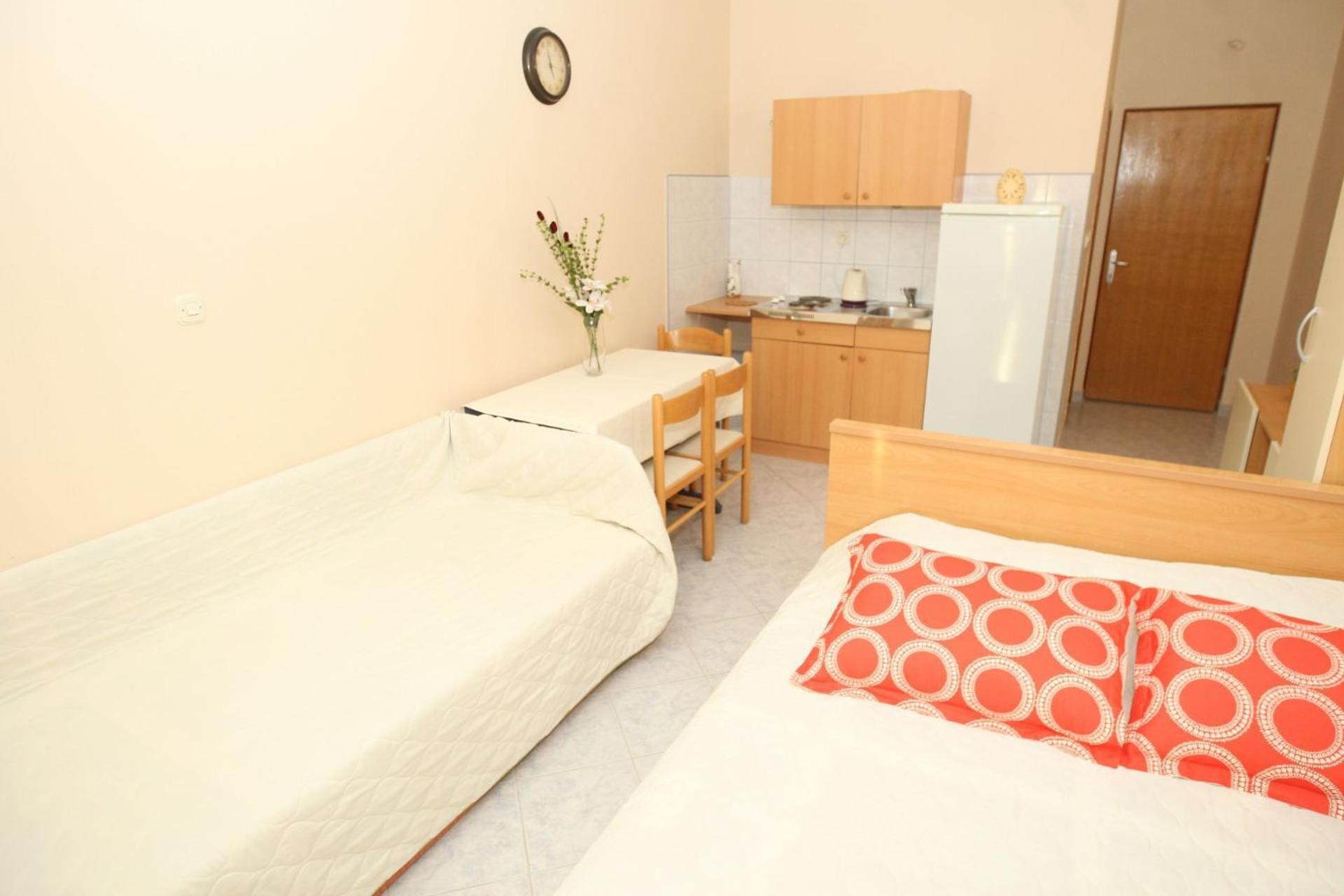 ורסי Apartments Mladen מראה חיצוני תמונה