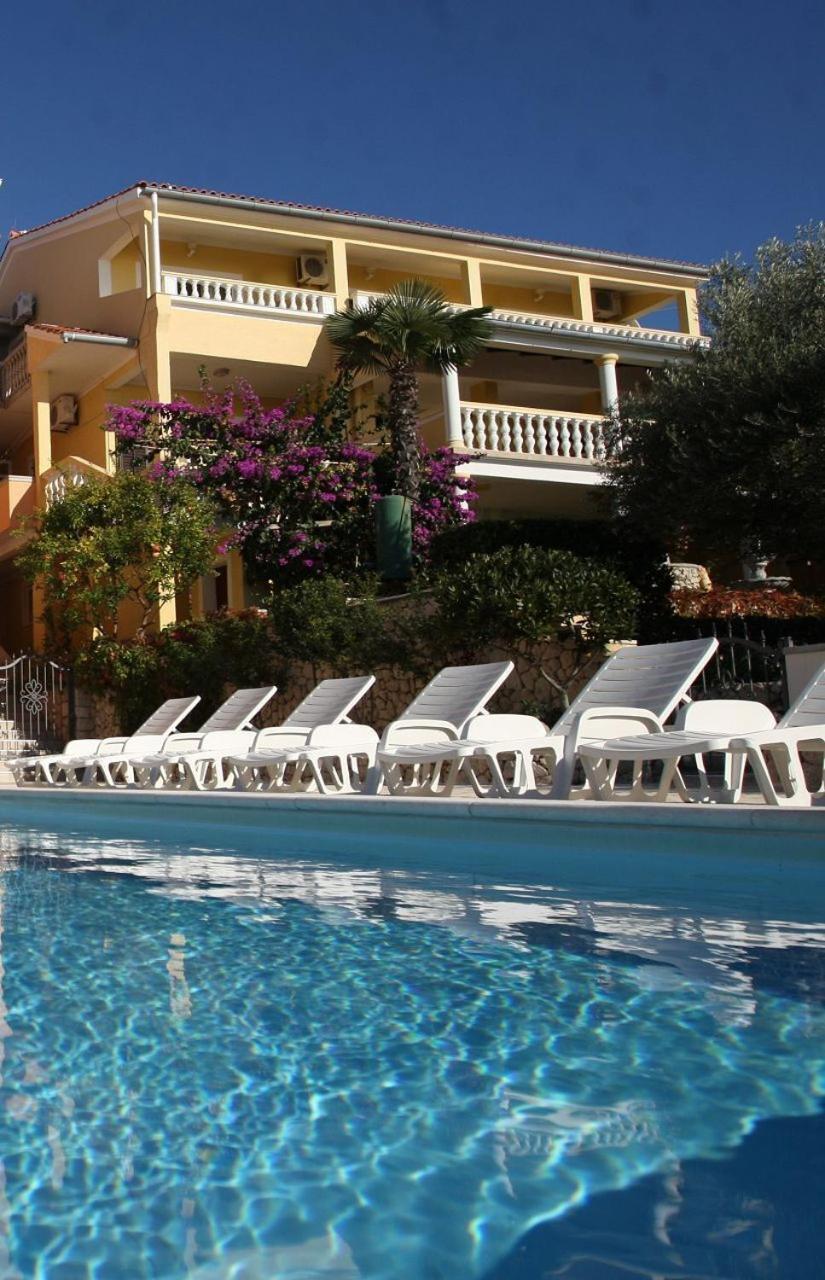 ורסי Apartments Mladen מראה חיצוני תמונה