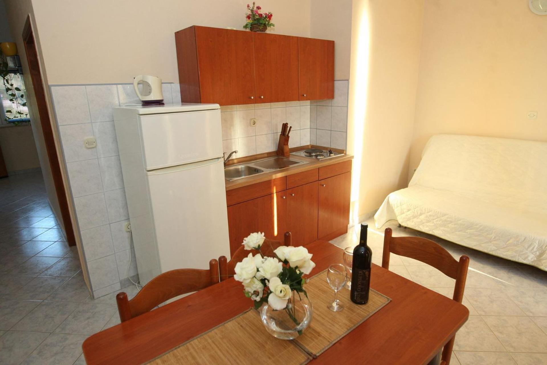 ורסי Apartments Mladen מראה חיצוני תמונה
